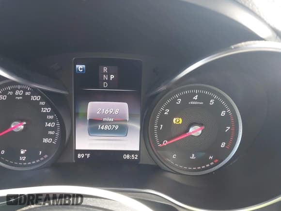 ✅ 2019 Mercedes-Benz GLC 300 • VIN: WDC0G4JB5KF490934 • Lot: 42724550. Wystawiony na IAAI z przebiegiem 148 079 mil. Bezpłatny archiwum sprzedaży aukcyjnych z USA i szczegółowy raport historii pojazdu na DreamBid. Zdjęcie 7.