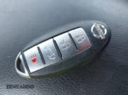 ✅ 2009 Nissan Murano LE • VIN: JN8AZ18W49W126952 • Lot: 42571876. Wystawiony na IAAI z przebiegiem 168 106 mil. Bezpłatny archiwum sprzedaży aukcyjnych z USA i szczegółowy raport historii pojazdu na DreamBid. Zdjęcie 11.