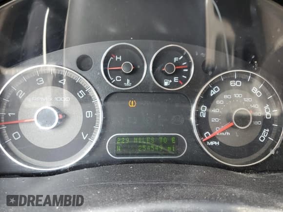 ✅ 2009 Ford Taurus X SEL • VIN: 1FMDK02W29GA03382 • Лот: 92851615. Опубликован ранее на Copart с пробегом 254 549 миль. Бесплатный доступ к архиву аукционных продаж из США и подробный отчёт об истории автомобиля на DreamBid. Изображение 9.