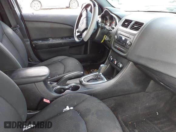 ✅ 2013 Dodge Avenger SE • VIN: 1C3CDZAB3DN754139 • Лот: 41339682. Опубликован ранее на IAAI с пробегом 188 141 миль. Бесплатный доступ к архиву аукционных продаж из США и подробный отчёт об истории автомобиля на DreamBid. Изображение 5.