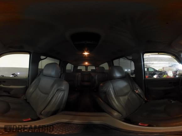 ✅ 2004 Chevrolet Suburban Z71 • VIN: 3GNFK16TX4G287786 • Лот: 41309201. Опубликован ранее на IAAI с пробегом 216 297 миль. Бесплатный доступ к архиву аукционных продаж из США и подробный отчёт об истории автомобиля на DreamBid. Изображение 18.