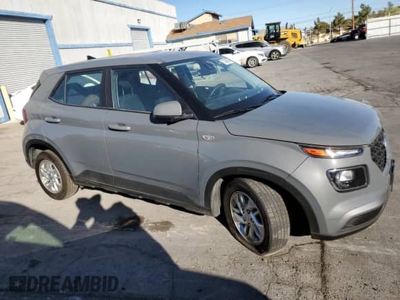 2021 Hyundai Venue SE с VIN KMHRB8A3XMU125574, выставлен на аукционе Copart как лот 77463454 с пробегом 38 153 миль миль и Чистый • Clean title. История ставок и продаж доступна на DreamBid. Изображение 4.