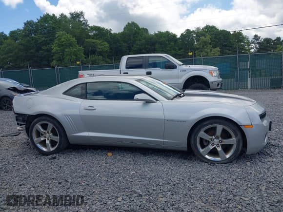 ✅ 2012 Chevrolet Camaro 1LT • VIN: 2G1FB1E35C9185856 • Lot: 42745946. Wystawiony na IAAI z przebiegiem 35 750 mil. Bezpłatny archiwum sprzedaży aukcyjnych z USA i szczegółowy raport historii pojazdu na DreamBid. Zdjęcie 14.