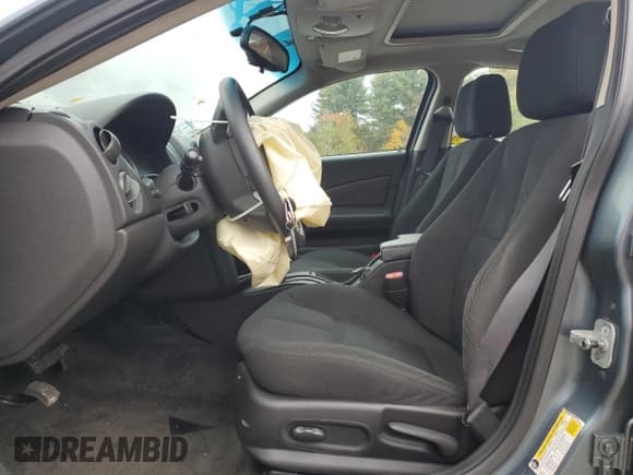 ✅ 2006 Pontiac Grand Prix • VIN: 2G2WP552861179144 • Lot: 89700845. Wystawiony na Copart z przebiegiem 45 902 mil. Bezpłatny archiwum sprzedaży aukcyjnych z USA i szczegółowy raport historii pojazdu na DreamBid. Zdjęcie 7.