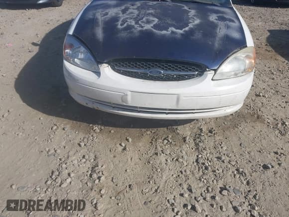 ✅ 2000 Ford Taurus LX • VIN: 1FAFP52U1YA169555 • Lot: 43705196. Wystawiony na IAAI z przebiegiem 267 986 mil. Bezpłatny archiwum sprzedaży aukcyjnych z USA i szczegółowy raport historii pojazdu na DreamBid. Zdjęcie 6.