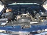 ✅ 1998 GMC Sierra 1500 • VIN: 1GTEK19R3WR515392 • Лот: 60257755. Опубликован ранее на Copart с пробегом 158 756 миль. Бесплатный доступ к архиву аукционных продаж из США и подробный отчёт об истории автомобиля на DreamBid. Изображение 11.