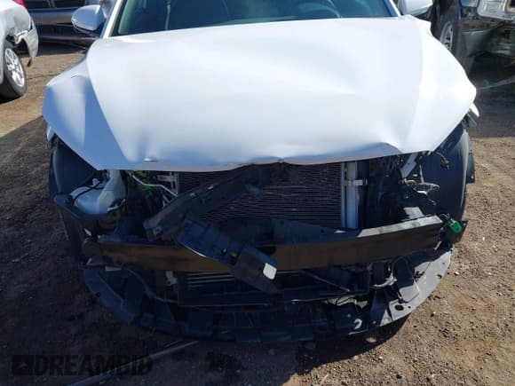 ✅ 2018 Hyundai Elantra Sport • VIN: KMHD04LB5JU555599 • Lot: 43523201. Listed on IAAI with 65,432 mi. Free auction sales archive from the USA and detailed vehicle history report at DreamBid. Image 6.