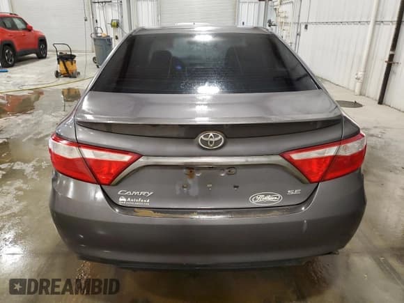 ✅ 2015 Toyota Camry SE • VIN: 4T1BF1FK0FU984074 • Lot: 81956845. Wystawiony na Copart z przebiegiem 177 942 mil. Bezpłatny archiwum sprzedaży aukcyjnych z USA i szczegółowy raport historii pojazdu na DreamBid. Zdjęcie 6.