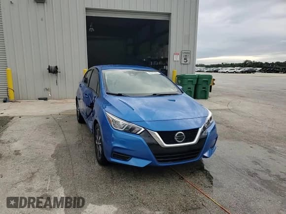 ✅ 2022 Nissan Versa SV • VIN: 3N1CN8EV6NL840069 • Lot: 95945325. Wystawiony na Copart z przebiegiem 31 011 mil. Bezpłatny archiwum sprzedaży aukcyjnych z USA i szczegółowy raport historii pojazdu na DreamBid. Zdjęcie 13.