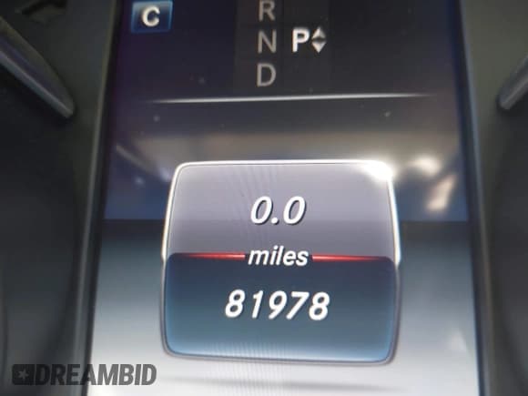 ✅ 2016 Mercedes-Benz C 300 • VIN: WDDWF4JB7GR111740 • Lot: 42811403. Wystawiony na IAAI z przebiegiem 81 978 mil. Bezpłatny archiwum sprzedaży aukcyjnych z USA i szczegółowy raport historii pojazdu na DreamBid. Zdjęcie 15.