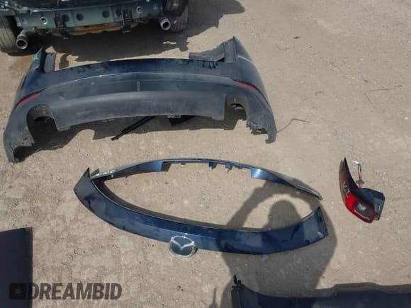 ✅ 2023 Mazda CX-5 S Carbon Edition • VIN: JM3KFBCM6P0165036 • Lot: 42622732. Listed on IAAI with 44,497 mi. Free auction sales archive from the USA and detailed vehicle history report at DreamBid. Image 12.