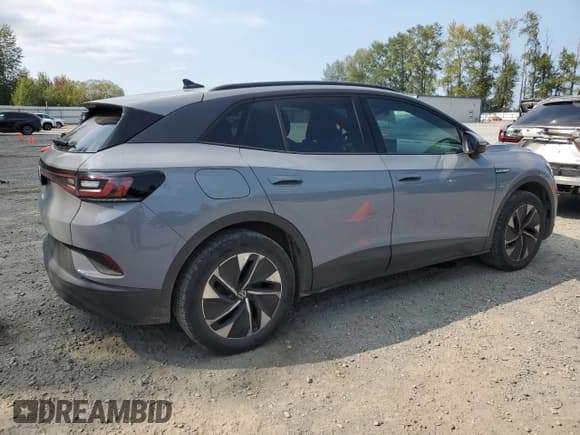 ✅ 2021 Volkswagen ID.4 Pro • VIN: WVGJNPE28MP062828 • Lot: 72090525. Listed on Copart with 19,771 mi. Free auction sales archive from the USA and detailed vehicle history report at DreamBid. Image 3.