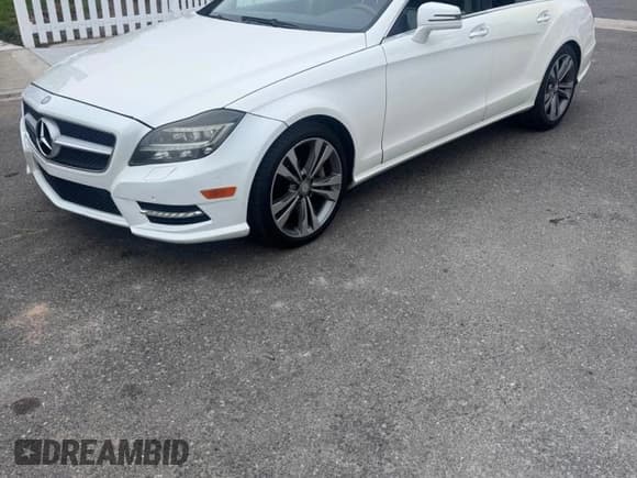 ✅ 2012 Mercedes-Benz CLS 550 • VIN: WDDLJ7DB4CA011280 • Лот: 92536385. Опубликован ранее на Copart с пробегом 138 682 миль. Бесплатный доступ к архиву аукционных продаж из США и подробный отчёт об истории автомобиля на DreamBid. Изображение 2.