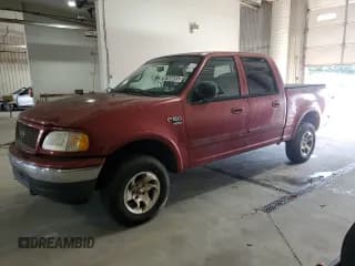✅ 2001 Ford F-150 XLT • VIN: 1FTRW08W21KA43548 • Lot: 70765655. Wystawiony na Copart z przebiegiem 295 611 mil. Bezpłatny archiwum sprzedaży aukcyjnych z USA i szczegółowy raport historii pojazdu na DreamBid. Zdjęcie 1.