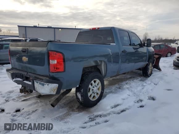 ✅ 2012 Chevrolet Silverado 2500HD LT • VIN: 1GC1KXCG7CF140192 • Lot: 46945975. Wystawiony na Copart z przebiegiem 133 730 mil. Bezpłatny archiwum sprzedaży aukcyjnych z USA i szczegółowy raport historii pojazdu na DreamBid. Zdjęcie 3.