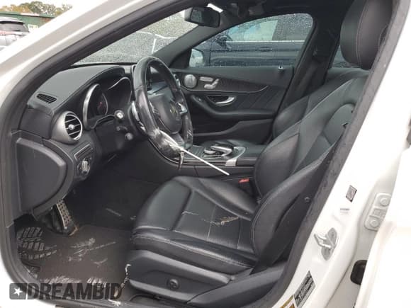 ✅ 2015 Mercedes-Benz C 300 • VIN: 55SWF4JB3FU082864 • Lot: 89643495. Listed on Copart with 99,632 mi. Free auction sales archive from the USA and detailed vehicle history report at DreamBid. Image 7.