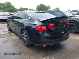 2021 Chevrolet Malibu RS z VIN 1G1ZG5STXMF049404, wystawiony jako IAAI lot #43321932 z przebiegiem 94 572 mil mil oraz . Historia ofert i sprzedaży dostępna na DreamBid. Obrazek 3.