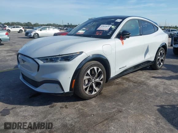 ✅ 2023 Ford Mustang Mach-E Premium • VIN: 3FMTK3SU1PMA83787 • Лот: 43855839. Опубликован ранее на IAAI с пробегом 27 931 миль. Бесплатный доступ к архиву аукционных продаж из США и подробный отчёт об истории автомобиля на DreamBid. Изображение 2.