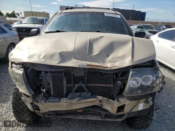 ✅ 1999 Jeep Grand Cherokee Laredo • VIN: 1J4GW58N0XC692998 • Lot: 86833535. Wystawiony na Copart z przebiegiem 130 532 mil. Bezpłatny archiwum sprzedaży aukcyjnych z USA i szczegółowy raport historii pojazdu na DreamBid. Zdjęcie 5.