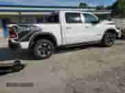 2020 Ram 1500 Rebel z VIN 1C6SRFLT4LN211966, wystawiony jako Copart lot #80487845 z przebiegiem 97 530 mil mil oraz Szkoda całkowita • Salvage title. Historia ofert i sprzedaży dostępna na DreamBid. Obrazek 3.