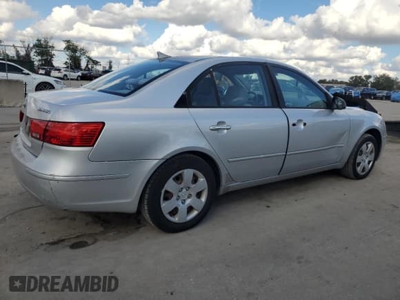 ✅ 2009 Hyundai Sonata GLS • VIN: 5NPET46C69H407889 • Лот: 85861214. Опубликован ранее на Copart с пробегом 225 406 миль. Бесплатный доступ к архиву аукционных продаж из США и подробный отчёт об истории автомобиля на DreamBid. Изображение 3.