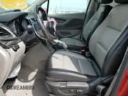 ✅ 2016 Buick Encore Premium • VIN: KL4CJDSB1GB702255 • Lot: 70578315. Wystawiony na Copart z przebiegiem 131 842 mil. Bezpłatny archiwum sprzedaży aukcyjnych z USA i szczegółowy raport historii pojazdu na DreamBid. Zdjęcie 7.