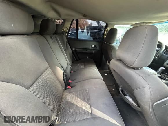 ✅ 2009 Ford Edge SE • VIN: 2FMDK36C49BA86273 • Lot: 90950785. Wystawiony na Copart z przebiegiem 249 609 mil. Bezpłatny archiwum sprzedaży aukcyjnych z USA i szczegółowy raport historii pojazdu na DreamBid. Zdjęcie 6.