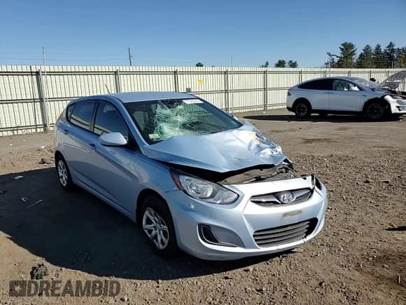 ✅ 2013 Hyundai Accent GS • VIN: KMHCT5AE0DU129829 • Лот: 77305624. Опубликован ранее на Copart с пробегом Не указан. Бесплатный доступ к архиву аукционных продаж из США и подробный отчёт об истории автомобиля на DreamBid. Изображение 10.