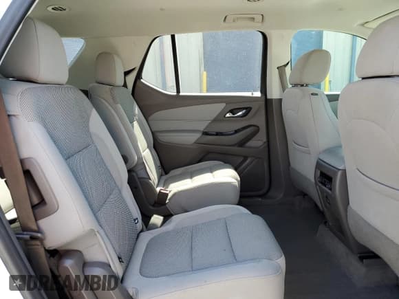 ✅ 2020 Chevrolet Traverse LT Cloth • VIN: 1GNERGKW9LJ175326 • Lot: 82475495. Listed on Copart with 92,126 mi. Free auction sales archive from the USA and detailed vehicle history report at DreamBid. Image 11.