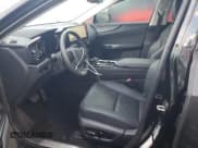 ✅ 2025 Lexus NX 350 Luxury • VIN: JTJHGCEZ3S2025129 • Lot: 80881485. Wystawiony na Copart z przebiegiem Nie podano. Bezpłatny archiwum sprzedaży aukcyjnych z USA i szczegółowy raport historii pojazdu na DreamBid. Zdjęcie 7.