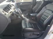 ✅ 2017 Volkswagen Golf GTI S • VIN: 3VW547AU7HM060237 • Лот: 71215245. Опубликован ранее на Copart с пробегом 76 351 миль. Бесплатный доступ к архиву аукционных продаж из США и подробный отчёт об истории автомобиля на DreamBid. Изображение 7.