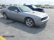 ✅ 2013 Dodge Challenger SXT • VIN: 2C3CDYAG7DH611273 • Lot: 41638740. Wystawiony na IAAI z przebiegiem Nie podano. Bezpłatny archiwum sprzedaży aukcyjnych z USA i szczegółowy raport historii pojazdu na DreamBid. Zdjęcie 1.