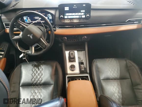 ✅ 2023 Mitsubishi Outlander SEL • VIN: JA4J4VA82PZ044186 • Lot: 84542815. Listed on Copart with 34,211 mi. Free auction sales archive from the USA and detailed vehicle history report at DreamBid. Image 8.