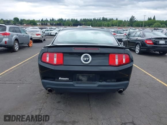 ✅ 2010 Ford Mustang GT • VIN: 1ZVBP8CH4A5127596 • Lot: 42257983. Listed on IAAI with 67,389 mi. Free auction sales archive from the USA and detailed vehicle history report at DreamBid. Image 16.