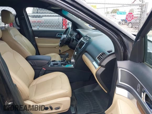 ✅ 2016 Ford Explorer Limited • VIN: 1FM5K7F89GGA79560 • Лот: 42947738. Опубликован ранее на IAAI с пробегом 186 708 миль. Бесплатный доступ к архиву аукционных продаж из США и подробный отчёт об истории автомобиля на DreamBid. Изображение 5.