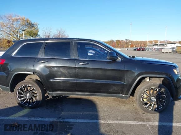 ✅ 2016 Jeep Grand Cherokee Laredo • VIN: 1C4RJFAG9GC367216 • Лот: 43627024. Опубликован ранее на IAAI с пробегом 96 082 миль. Бесплатный доступ к архиву аукционных продаж из США и подробный отчёт об истории автомобиля на DreamBid. Изображение 13.