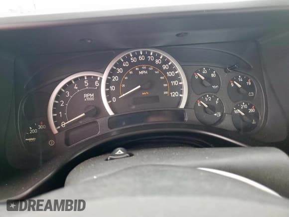 ✅ 2005 Hummer H2 SUT • VIN: 5GRGN22U45H125764 • Lot: 56803885. Wystawiony na Copart z przebiegiem Nie podano. Bezpłatny archiwum sprzedaży aukcyjnych z USA i szczegółowy raport historii pojazdu na DreamBid. Zdjęcie 9.