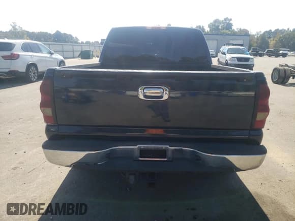 ✅ 2005 Chevrolet Silverado 1500 LS • VIN: 2GCEC13T351119150 • Лот: 77858974. Опубликован ранее на Copart с пробегом 147 898 миль. Бесплатный доступ к архиву аукционных продаж из США и подробный отчёт об истории автомобиля на DreamBid. Изображение 6.