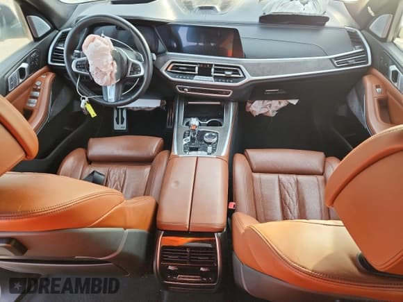 ✅ 2019 BMW X7 xDrive50i • VIN: 5UXCX4C5XKLS37974 • Лот: 81971995. Опубликован ранее на Copart с пробегом Не указан. Бесплатный доступ к архиву аукционных продаж из США и подробный отчёт об истории автомобиля на DreamBid. Изображение 8.