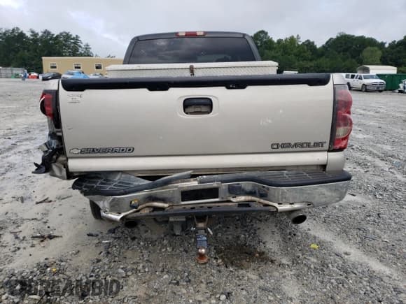 ✅ 2003 Chevrolet Silverado 1500 LS • VIN: 2GCEC19T331199232 • Лот: 64937914. Опубликован ранее на Copart с пробегом 244 346 миль. Бесплатный доступ к архиву аукционных продаж из США и подробный отчёт об истории автомобиля на DreamBid. Изображение 6.