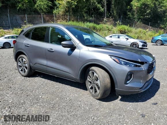 ✅ 2023 Ford Escape Platinum • VIN: 1FMCU9JAXPUB44683 • Лот: 69424845. Опубликован ранее на Copart с пробегом 14 143 миль. Бесплатный доступ к архиву аукционных продаж из США и подробный отчёт об истории автомобиля на DreamBid. Изображение 4.