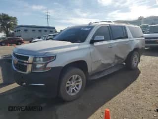 2016 Chevrolet Suburban LS z VIN 1GNSKGECXGR232987, wystawiony jako Copart lot #64407215 z przebiegiem 227 306 mil mil oraz Szkoda całkowita • Salvage title. Historia ofert i sprzedaży dostępna na DreamBid. Obrazek 1.