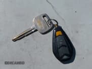 ✅ 2010 Toyota Tundra • VIN: 5TFRU5F1XAX021035 • Lot: 43165345. Listed on IAAI with 294,011 mi. Free auction sales archive from the USA and detailed vehicle history report at DreamBid. Image 11.