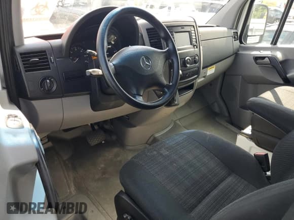 ✅ 2016 Mercedes-Benz Sprinter Passenger • VIN: 8BRPE7DD3GE123681 • Lot: 65920715. Listed on Copart with 171,150 mi. Free auction sales archive from the USA and detailed vehicle history report at DreamBid. Image 8.