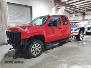 ✅ 2012 GMC Sierra 3500 • VIN: 1GT523CG7CZ234646 • Lot: 85088354. Wystawiony na Copart z przebiegiem 217 439 mil. Bezpłatny archiwum sprzedaży aukcyjnych z USA i szczegółowy raport historii pojazdu na DreamBid. Zdjęcie 1.