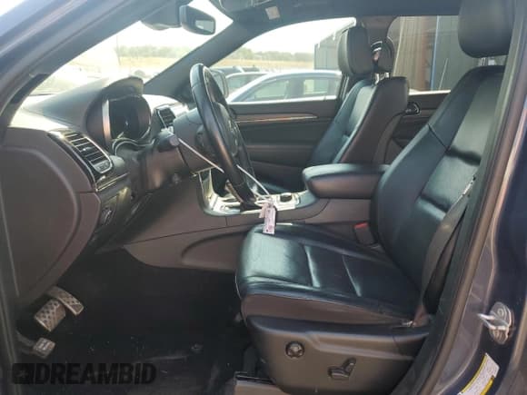 ✅ 2020 Jeep Grand Cherokee Overland • VIN: 1C4RJFCTXLC373174 • Lot: 70044385. Wystawiony na Copart z przebiegiem 57 108 mil. Bezpłatny archiwum sprzedaży aukcyjnych z USA i szczegółowy raport historii pojazdu na DreamBid. Zdjęcie 7.