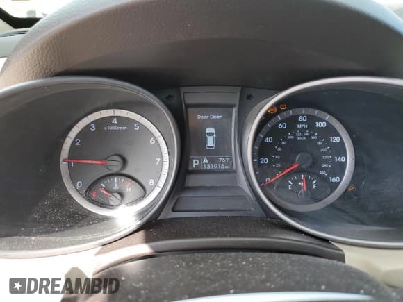 ✅ 2013 Hyundai Santa Fe Sport • VIN: 5XYZT3LB5DG017373 • Лот: 84473895. Опубликован ранее на Copart с пробегом 131 914 миль. Бесплатный доступ к архиву аукционных продаж из США и подробный отчёт об истории автомобиля на DreamBid. Изображение 9.