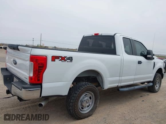 ✅ 2019 Ford F-250 XL • VIN: 1FT7X2B6XKEC89613 • Lot: 42256834. Listed on IAAI with 80,066 mi. Free auction sales archive from the USA and detailed vehicle history report at DreamBid. Image 13.