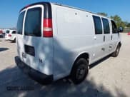 ✅ 2014 Chevrolet Express Cargo • VIN: 1GCWGFCGXE1134971 • Lot: 43158546. Wystawiony na IAAI z przebiegiem 105 034 mil. Bezpłatny archiwum sprzedaży aukcyjnych z USA i szczegółowy raport historii pojazdu na DreamBid. Zdjęcie 4.