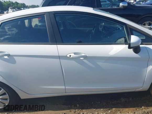 ✅ 2014 Ford Fiesta S • VIN: 3FADP4AJ7EM196217 • Lot: 42263196. Listed on IAAI with Not provided. Free auction sales archive from the USA and detailed vehicle history report at DreamBid. Image 13.